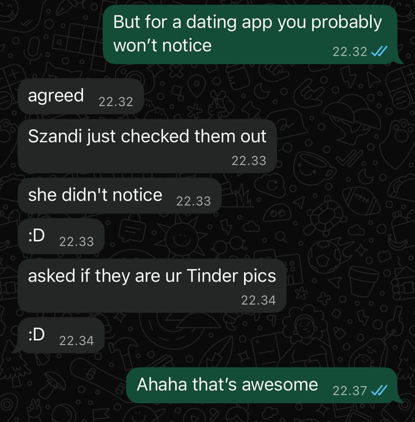 WhatsApp conversation with friend about AI photos