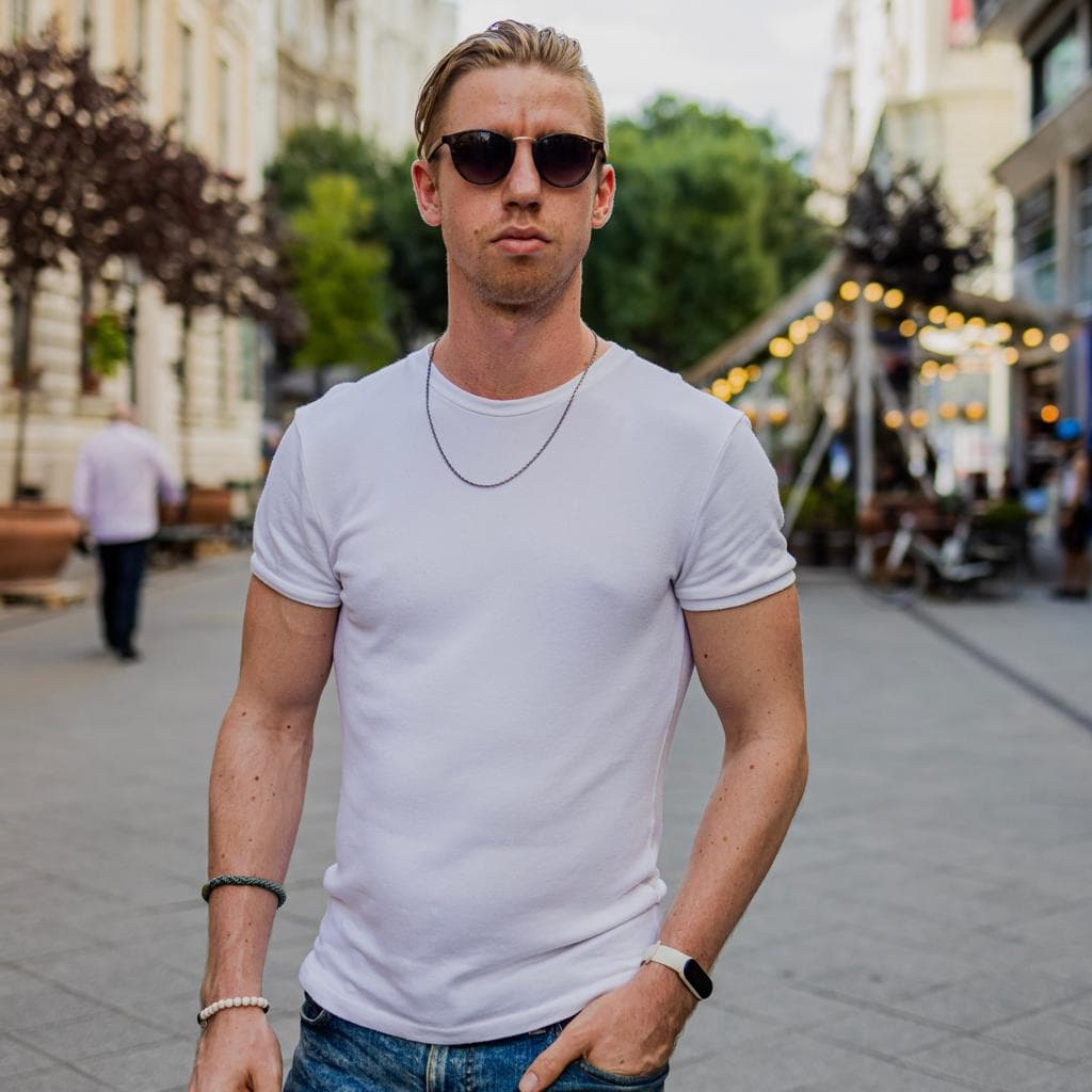 Original casual photo 4